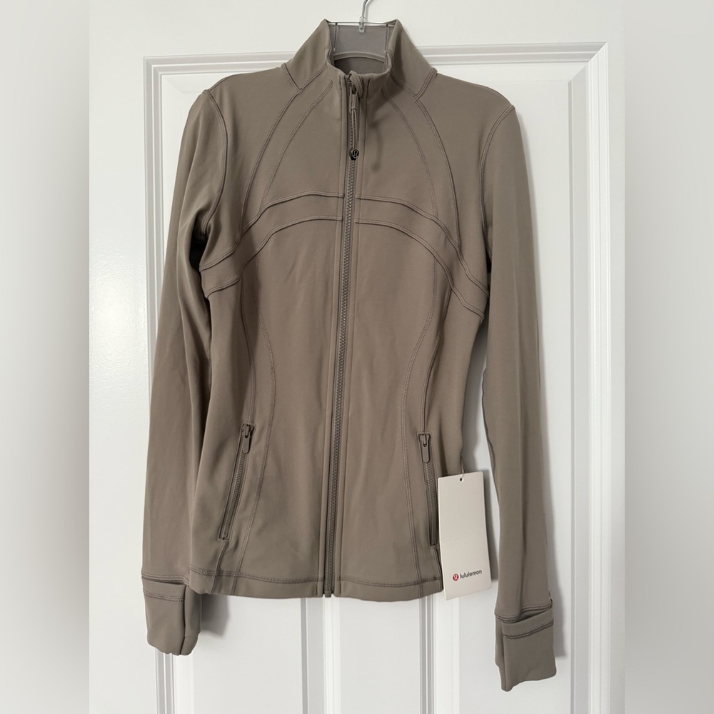 NWT Lululemon Athletica Warm Ash Grey Define Jacket Nulu